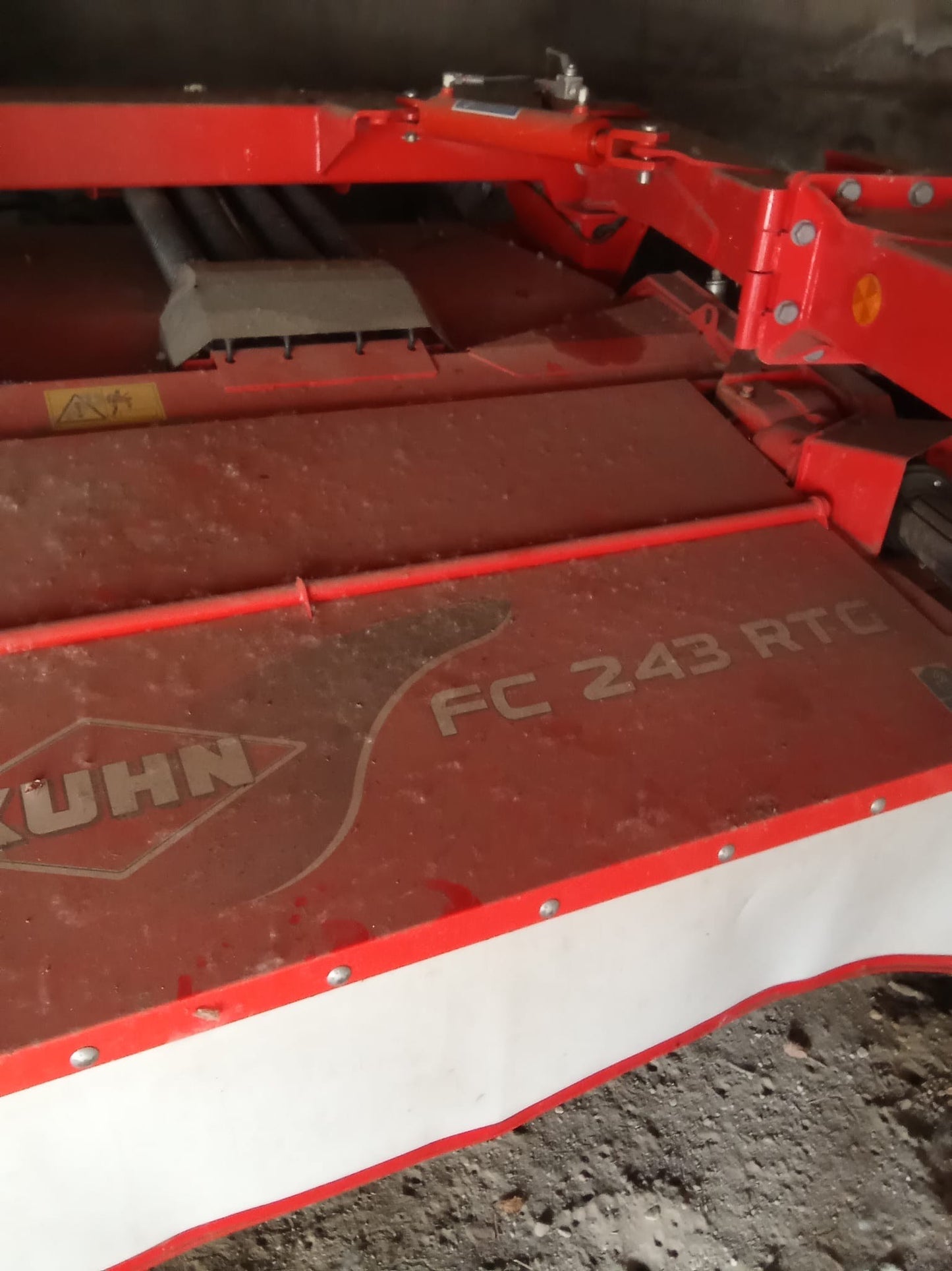 Falciacondizionatrice KUHN FC 243 RTG